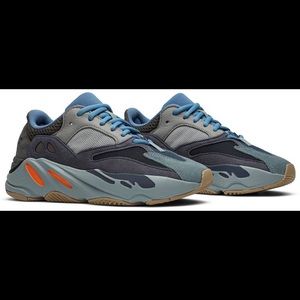 Yeezy Boost 700 'Carbon Blue'